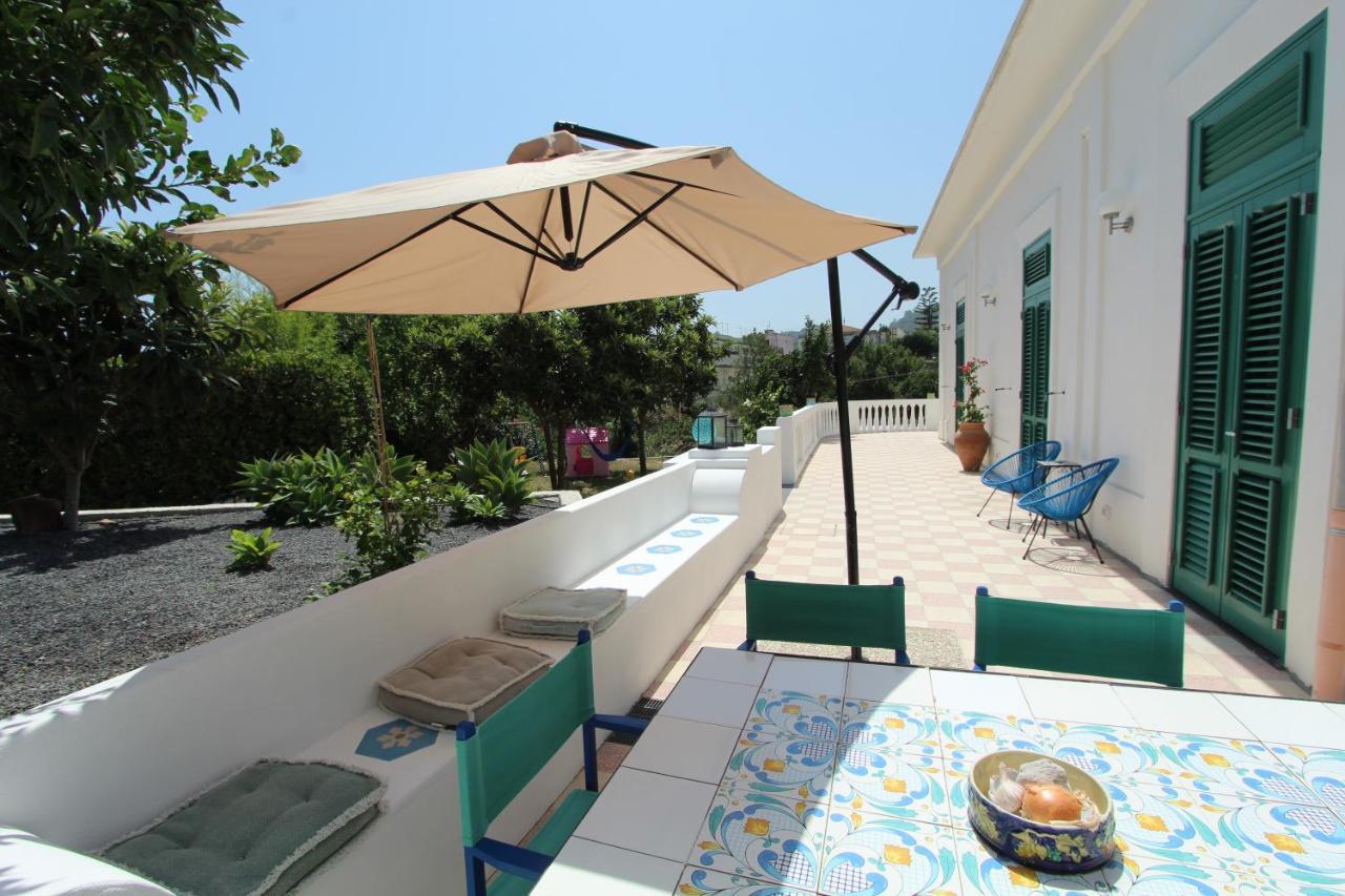 La Casa Bianca Villa Липари Екстериор снимка